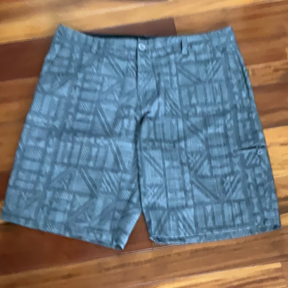Crazy Shirts Ash Expedition Shorts - Picture 3 of 7